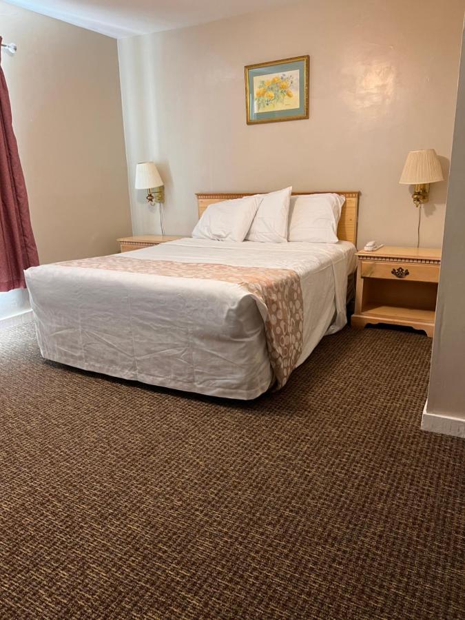 Oswego Inn Экстерьер фото
